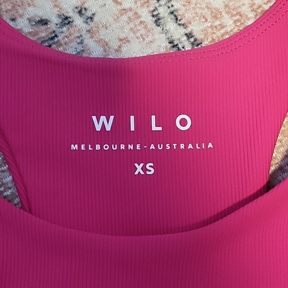WILO Racerback Ribbed Pink Sports Bra Removeable Pads - Size XS - Picture 2 of 10